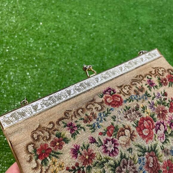 Vintage Floral Clutch Tapestry Handbag Purse Frame Boho Cottagecore - Picture 2 of 8